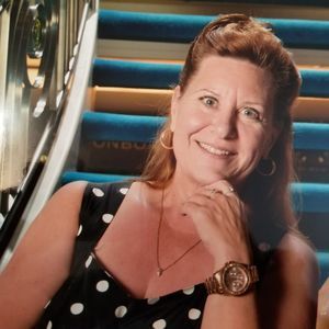 Meet your Posher, Phyllis